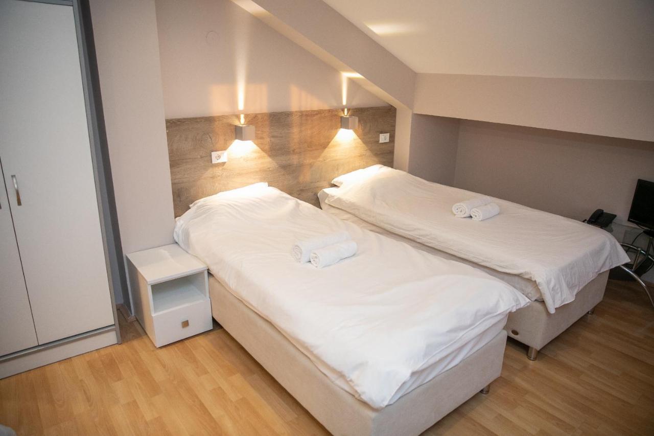 Hotel Dijana Pirot Exteriér fotografie